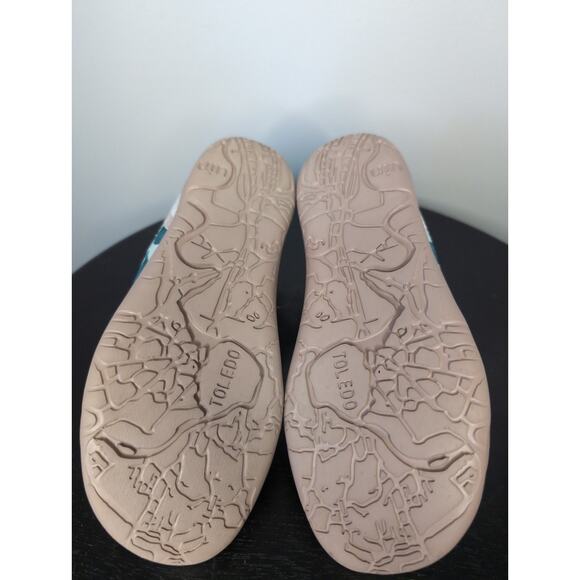 Uin floral slip on art painted travel shoe sz 5 minty peony Toledo - Picture 8 of 9